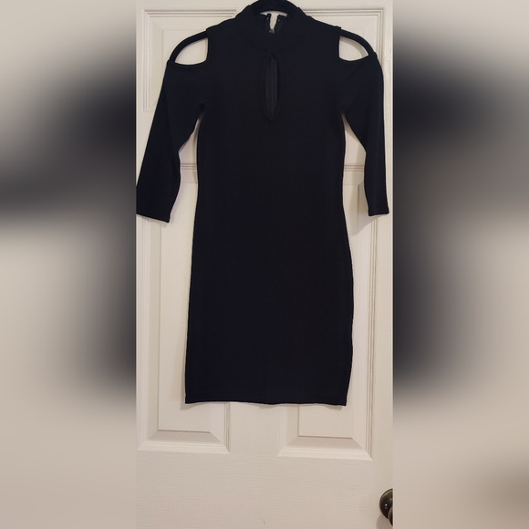 Bebe - Picture 4 of 4